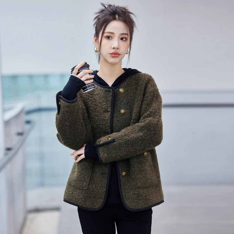 风笛2024年冬季新款小香风羊羔毛法式毛毛加厚保暖短款毛呢外套