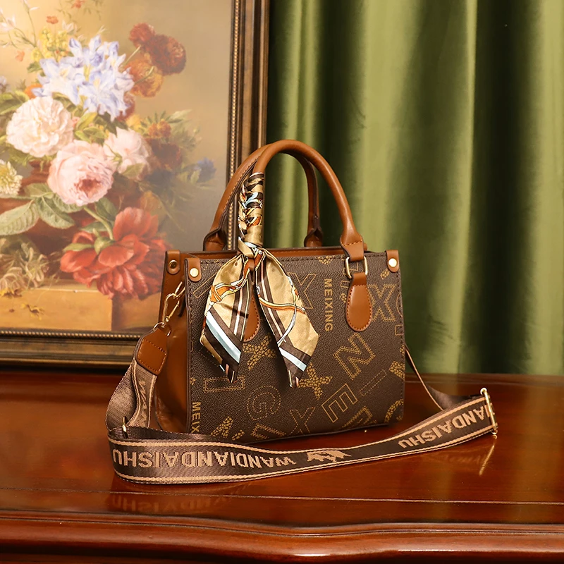 【宠粉专属】新款时尚手提单肩包百搭托特包质感斜挎包