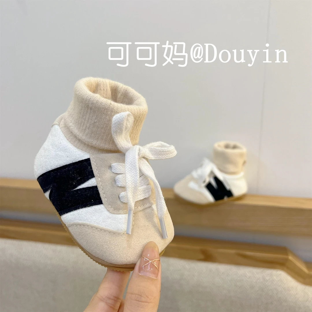 秋冬新生婴儿0-1岁男女宝宝软胶底鞋袜不掉跟保暖运动防滑学步鞋