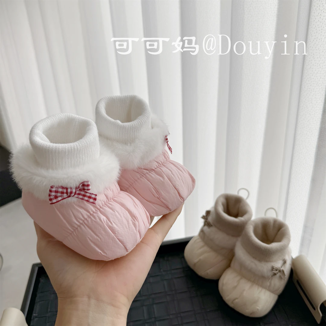 冬季不掉0-1岁软底加绒防水棉鞋3-6-9个月宝宝保暖男女新生儿袜鞋