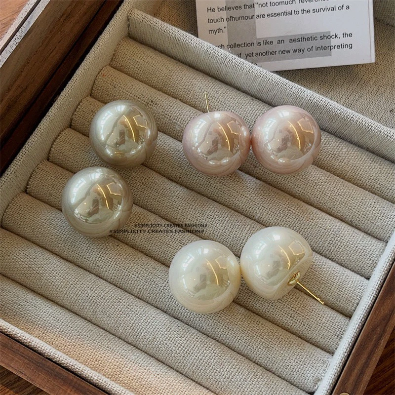 铜合金耳饰 复古小香风20MM苹果大贝珠耳钉名媛高级感个性耳饰品