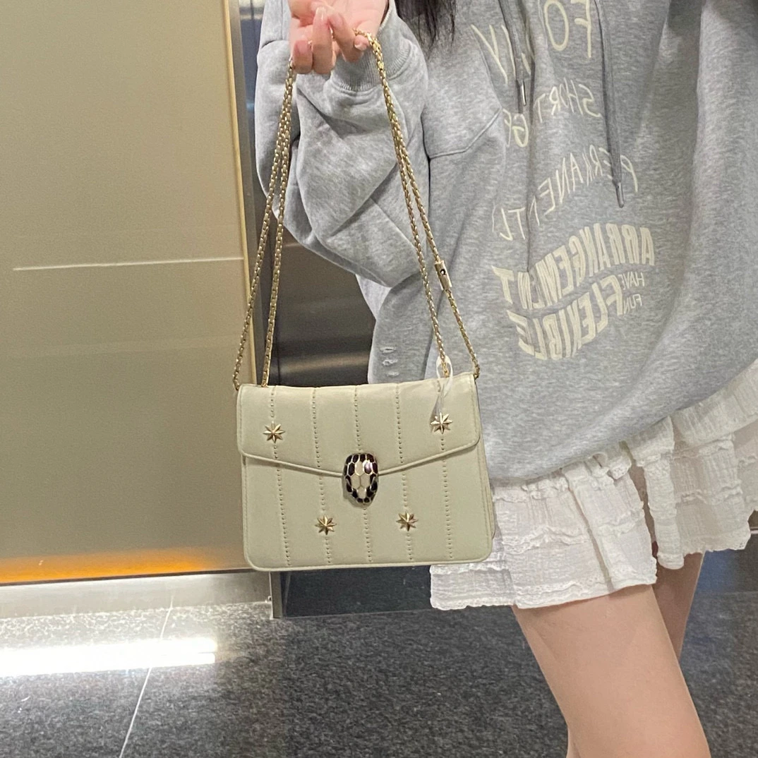 95新 BVLGARI/宝格丽 宝格丽奶昔白蛇头链条包