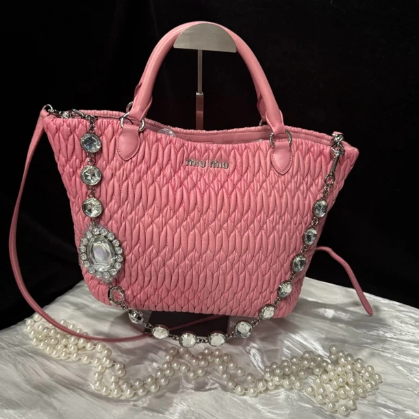 95新 MIU MIU/缪缪 miumiu 粉色宝石篮子手提包斜挎包