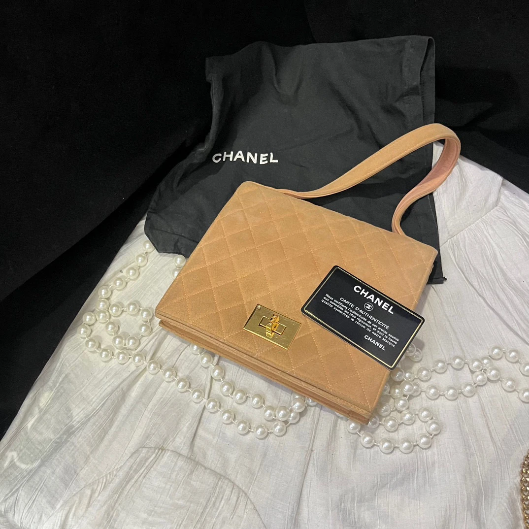 95新 Chanel/香奈儿 chanel 奶茶色2.55小手提