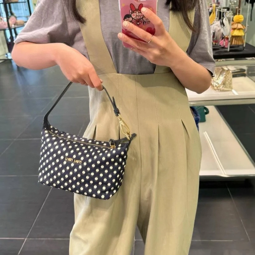 95新 MIU MIU/缪缪 miumiu藏蓝色波点hobo手提包