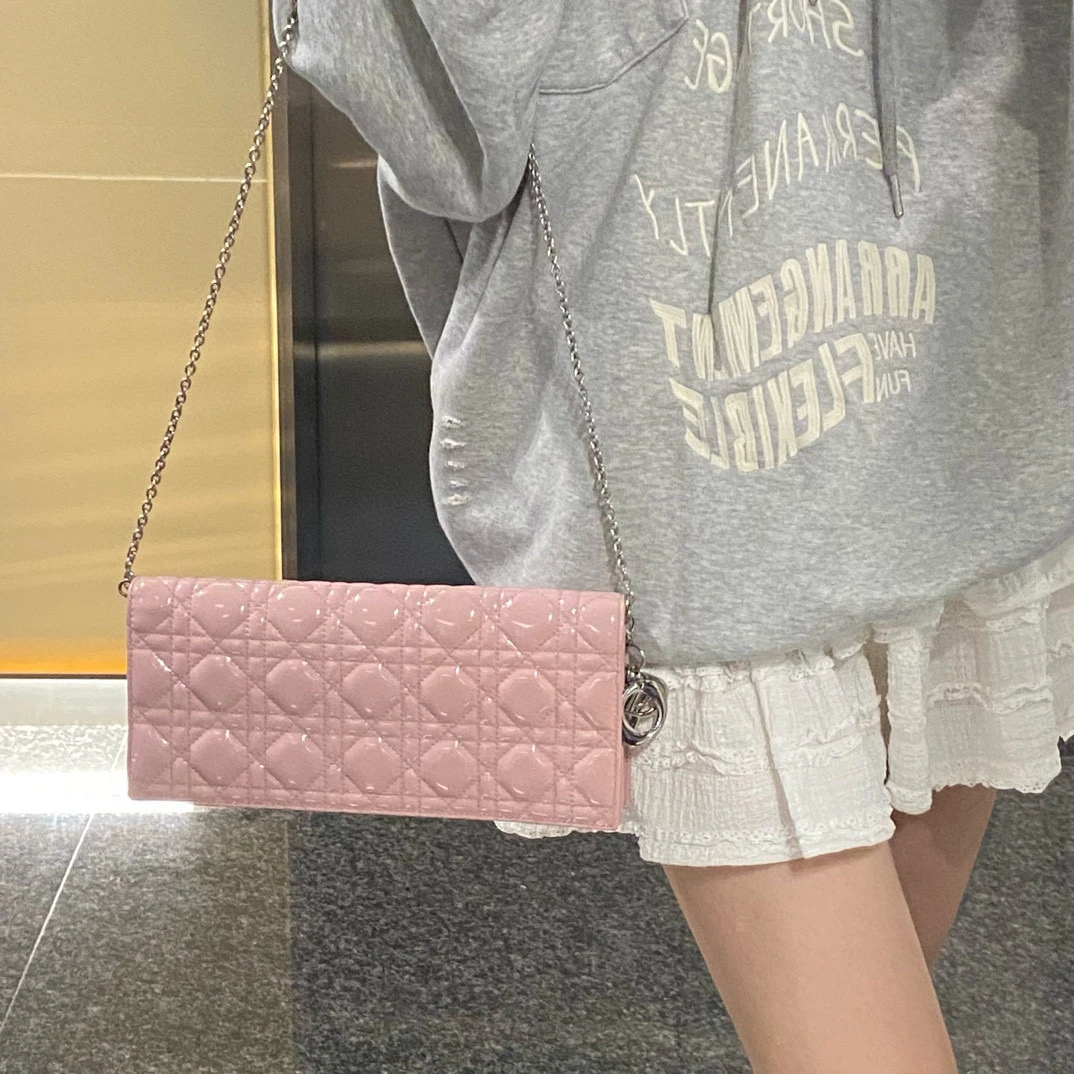 95新 DIOR/迪奥 dior粉色漆皮woc斜挎包
