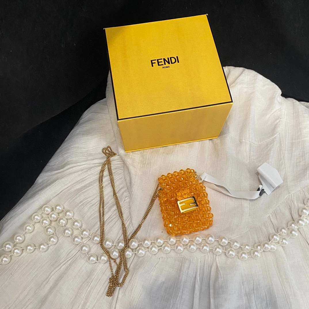 95新 FENDI/芬迪 fendi橘色耳机包斜挎包