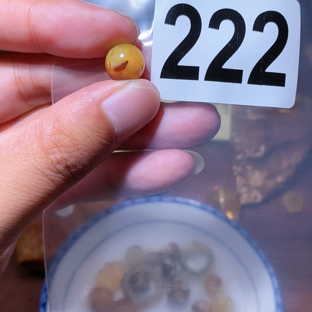 琥珀珠宝奇石未镶嵌