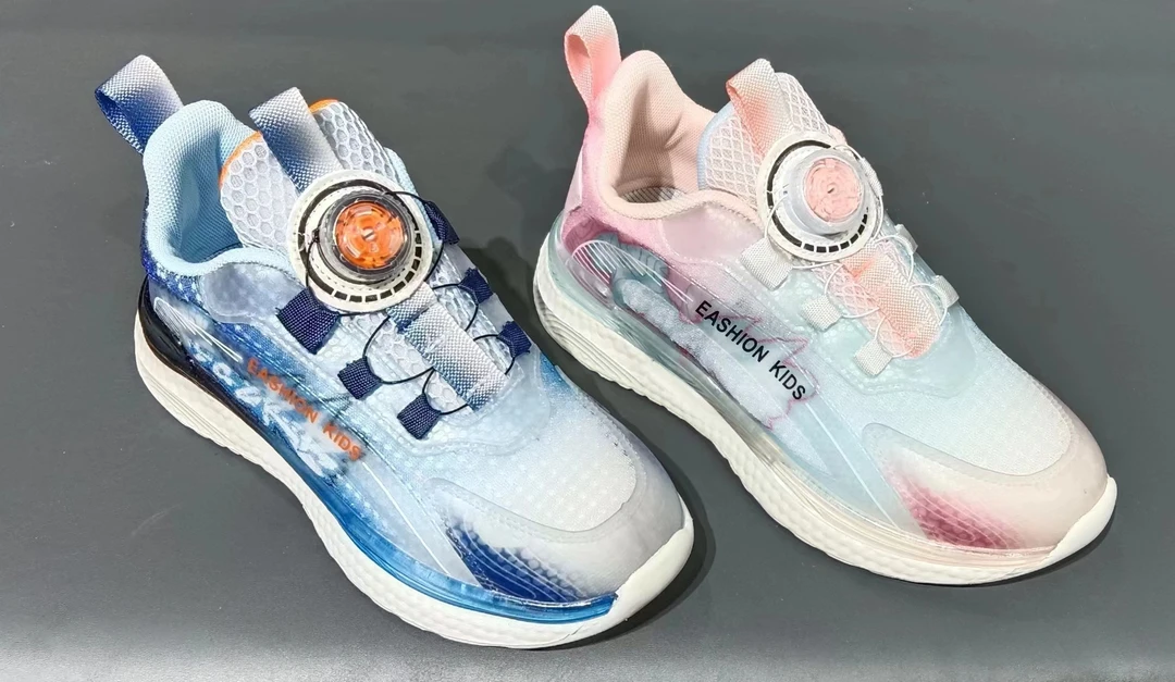 春夏时尚网面休闲运动鞋