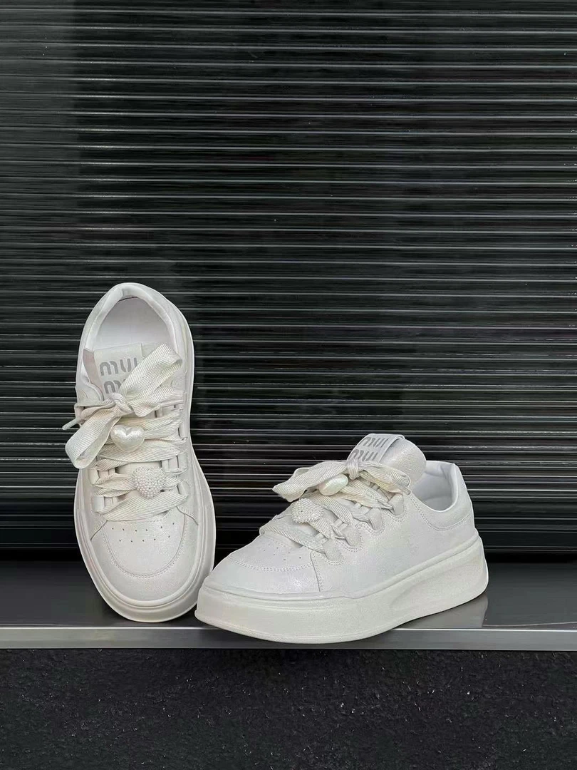 秋季新款厚底鞋小众小白鞋