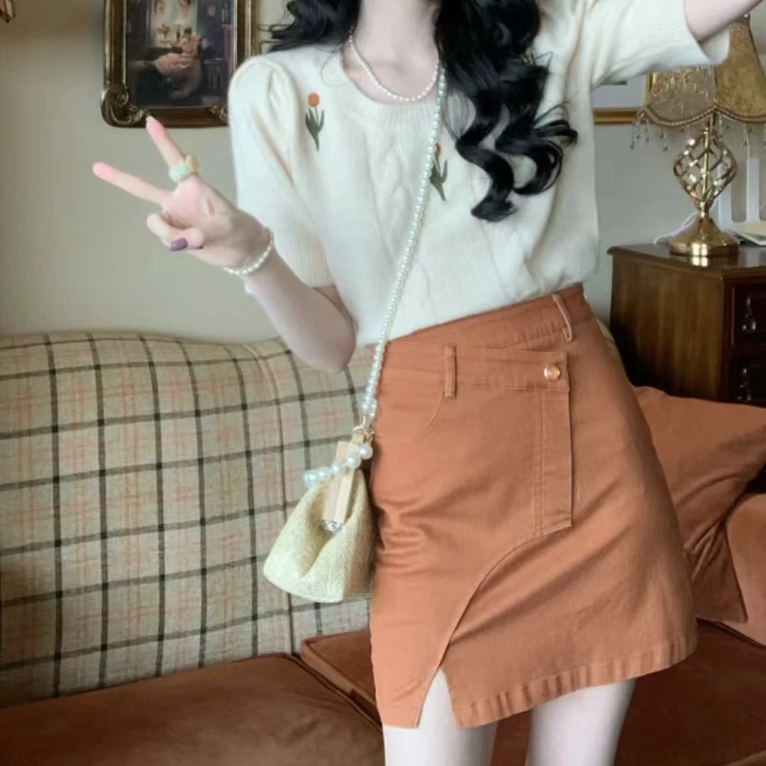 【杰娜洋羊绒】轻奢240149-小众独特撞色绣花针织羊绒短袖