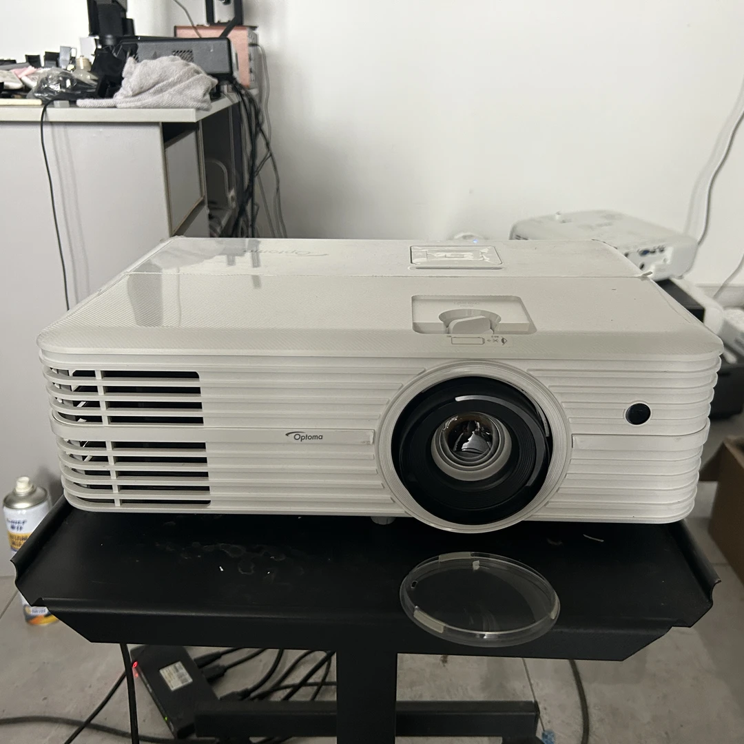 奥图码uhd566 4k投影机