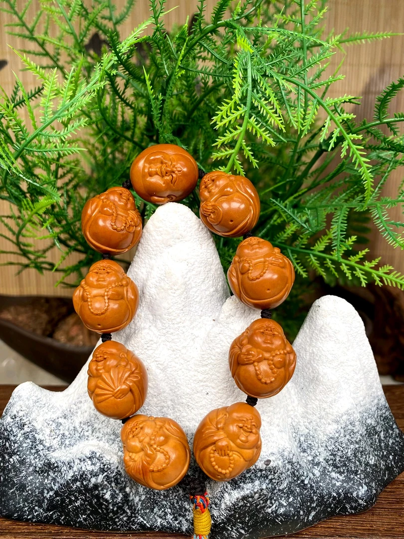 佛珠弥勒橄榄核雕手串