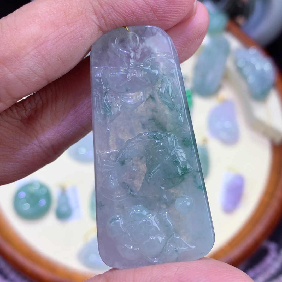 翡翠吊坠(不含链)未镶嵌