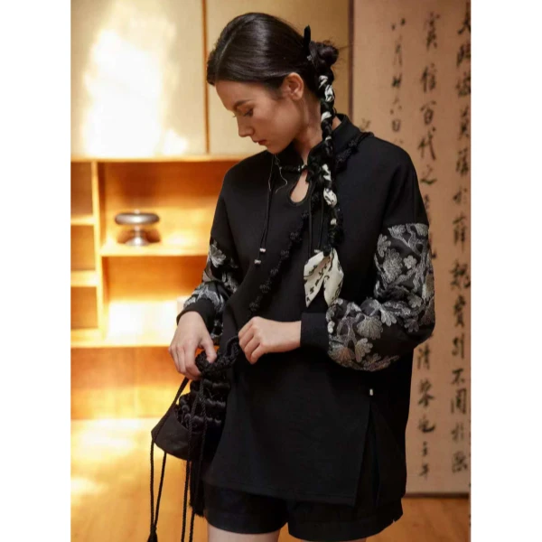 中式格调~新中式国风万针银丝绣设计款上衣 S5982