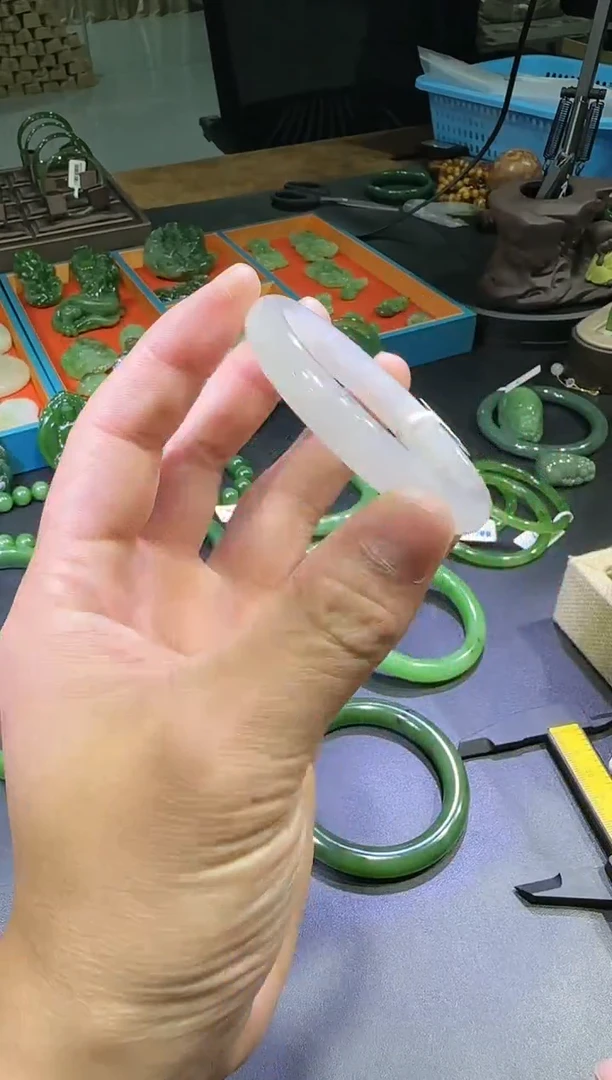 【闪购商品】和田玉手镯未镶嵌105-53