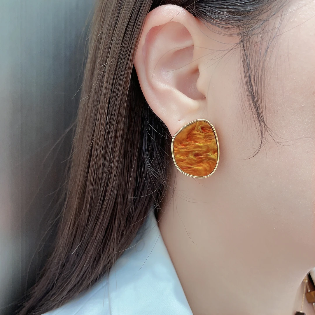 铜合金亚克力耳饰 美拉德五金女孩流沙咖色时尚黄色个性气质
