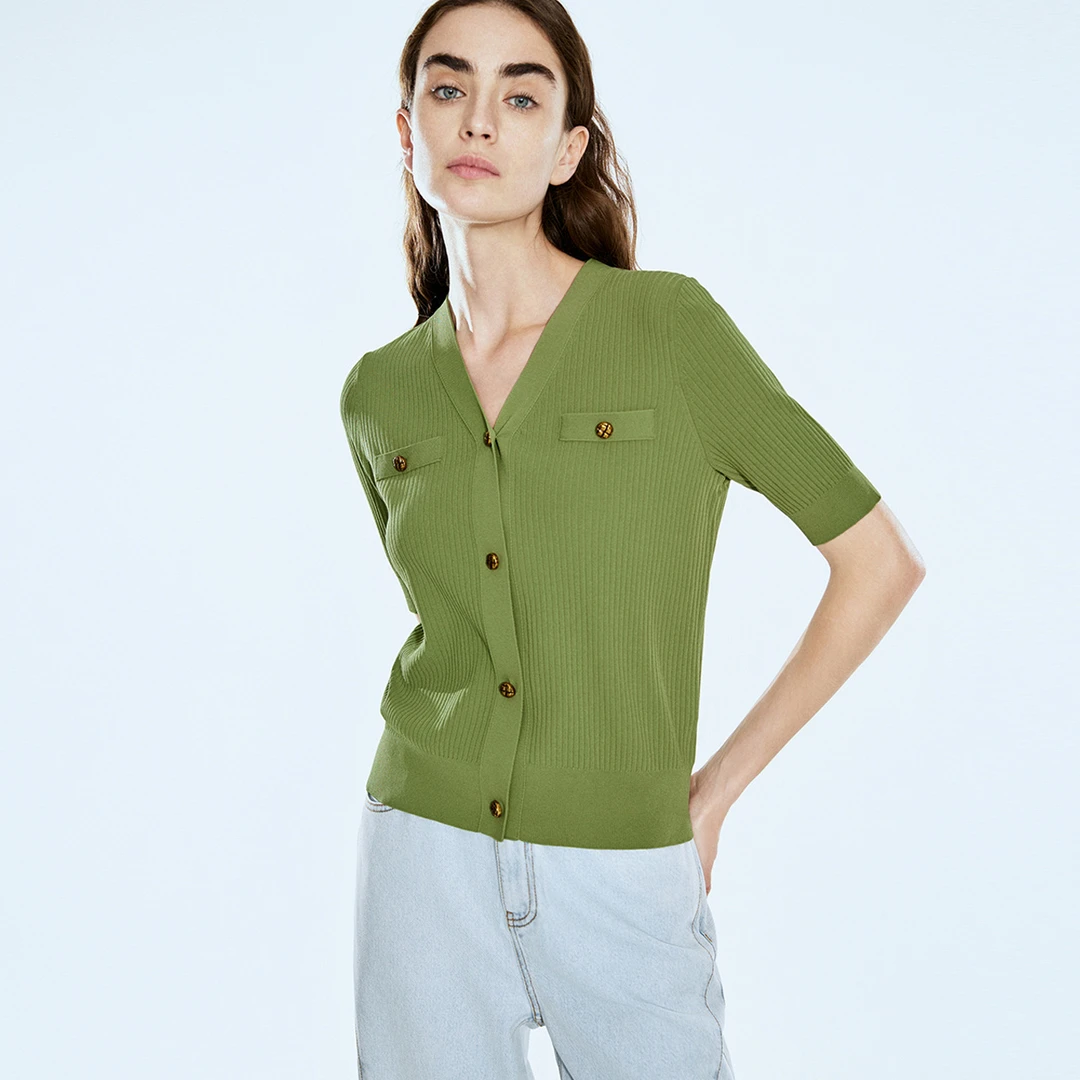 COVERINS夏款小香风复古金属扣装饰弹力垂感百搭上衣CC64206020