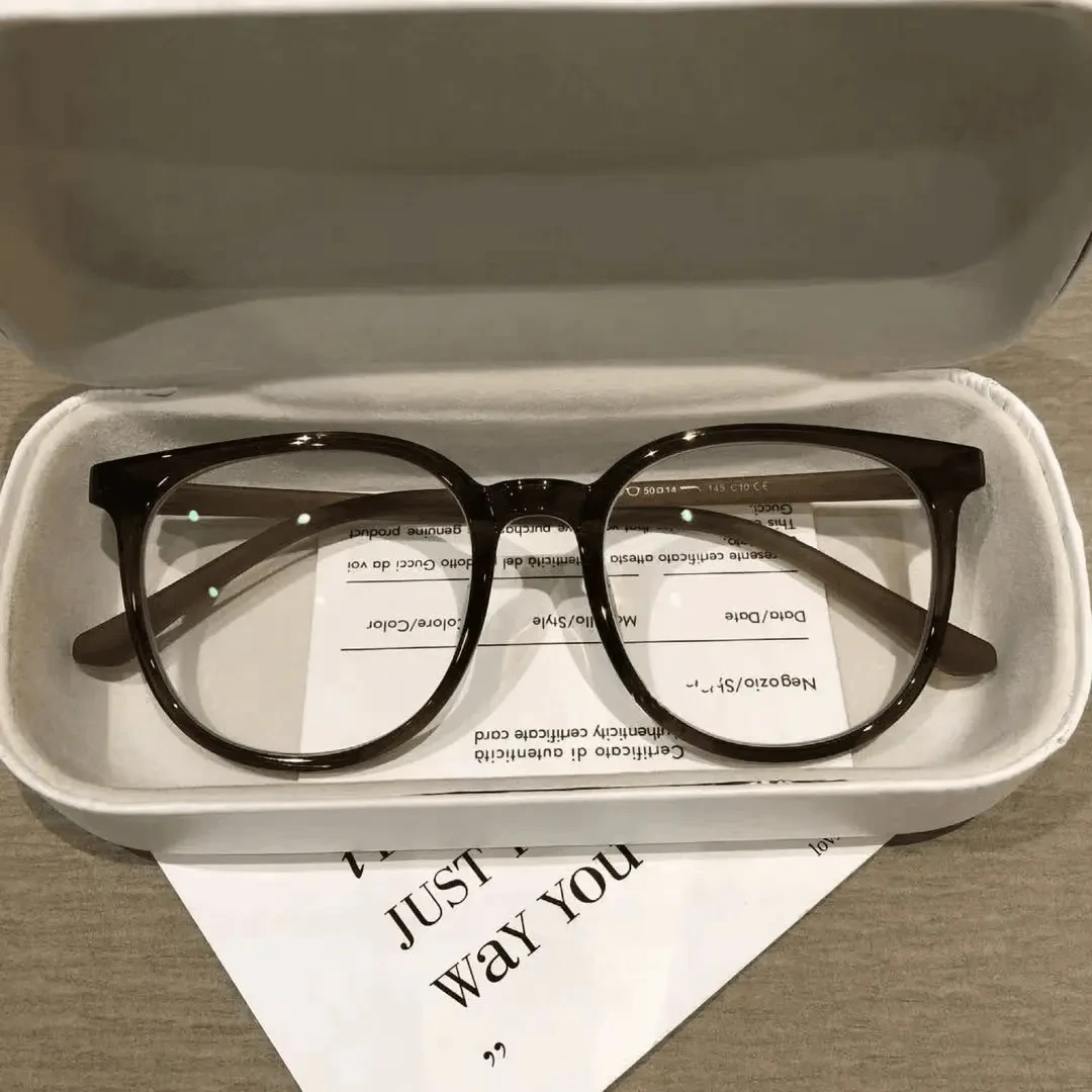 早八素颜新款冷茶色温柔眼镜框女纯欲氛围感显白防蓝光可配高度数