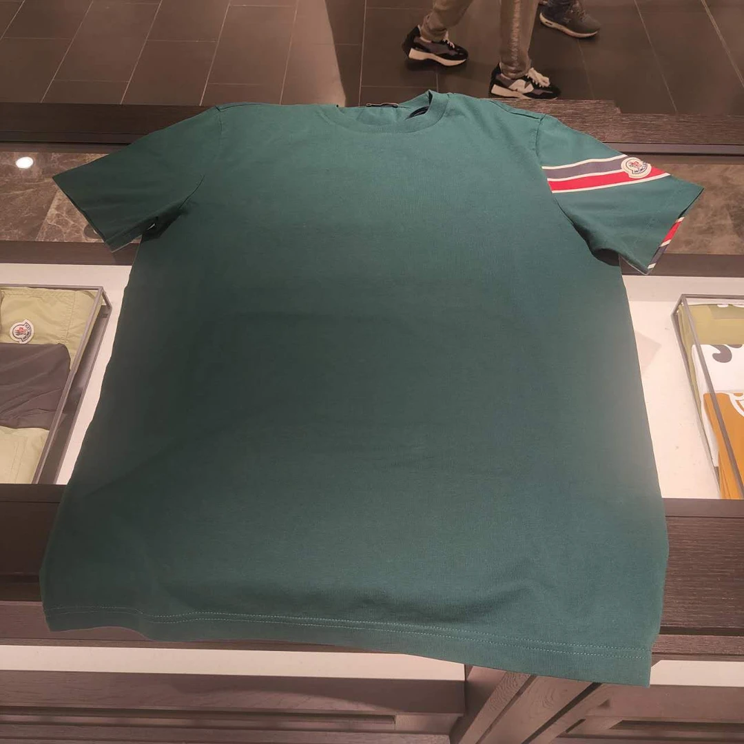 全新未使用 MONCLER 盟可睐蒙口/GG/男装绿色夏季休闲宽松短袖T恤