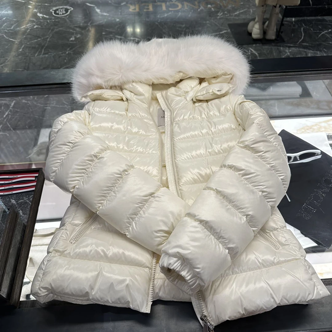 未使用 MONCLER 盟可睐/GG/BADYF女士羽绒服夹克外套 年底清仓