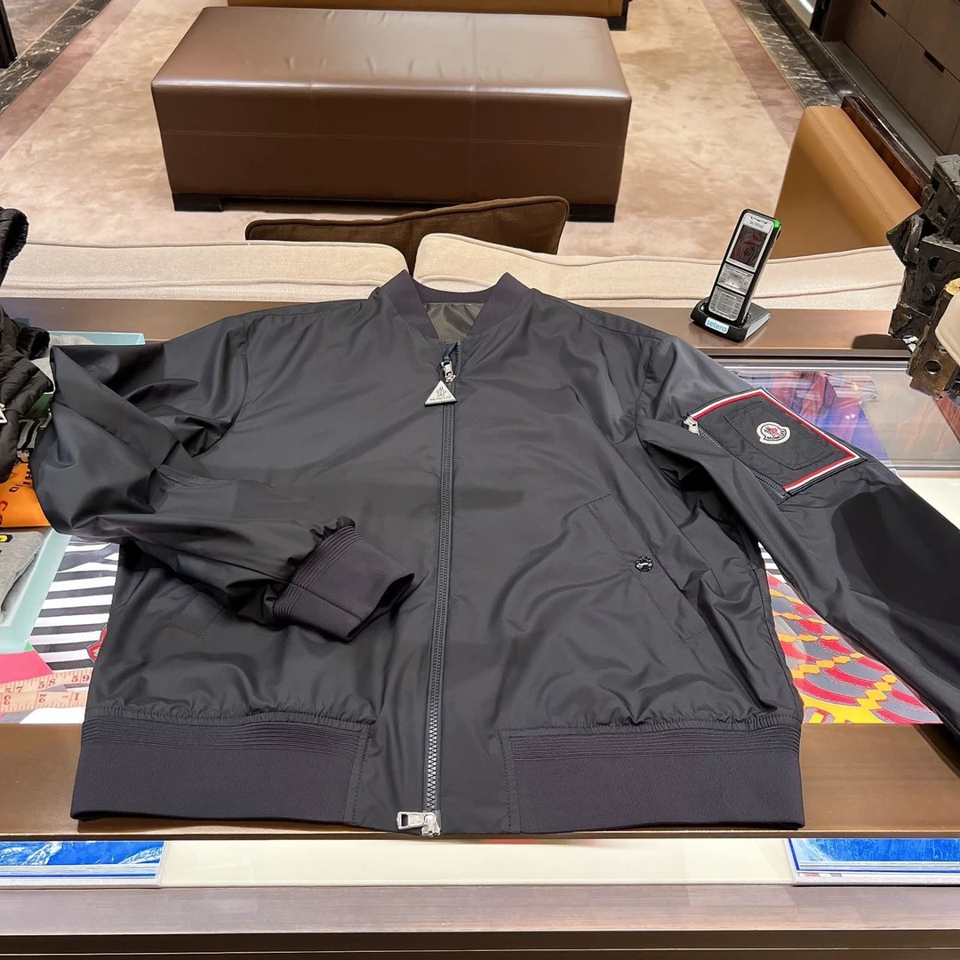 全新未使用 MONCLER 盟可睐/GG/男士秋冬黑色夹克冲锋衣BHARANI