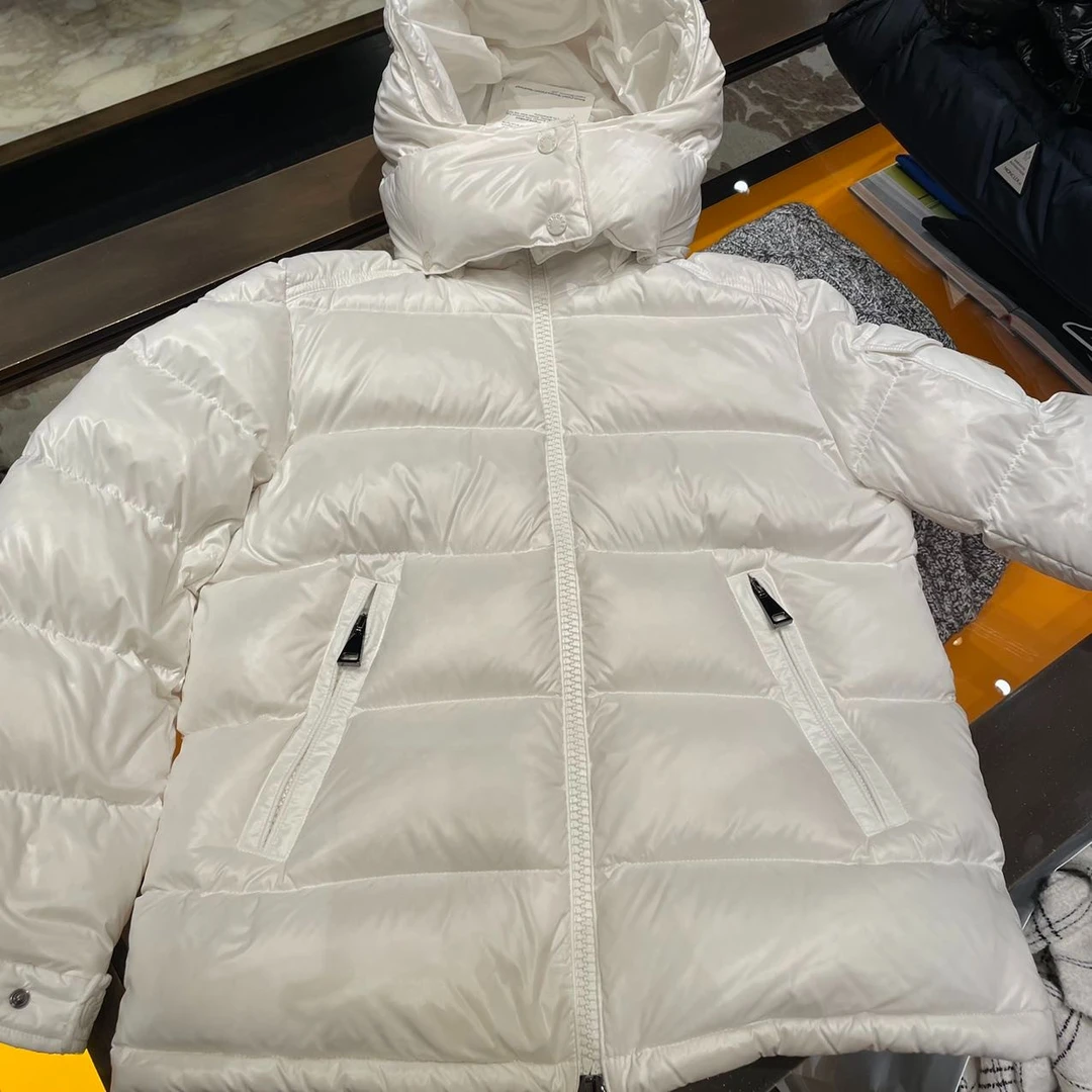 未使用 MONCLER 盟可睐/GG/女士秋冬白色保暖羽绒服maire