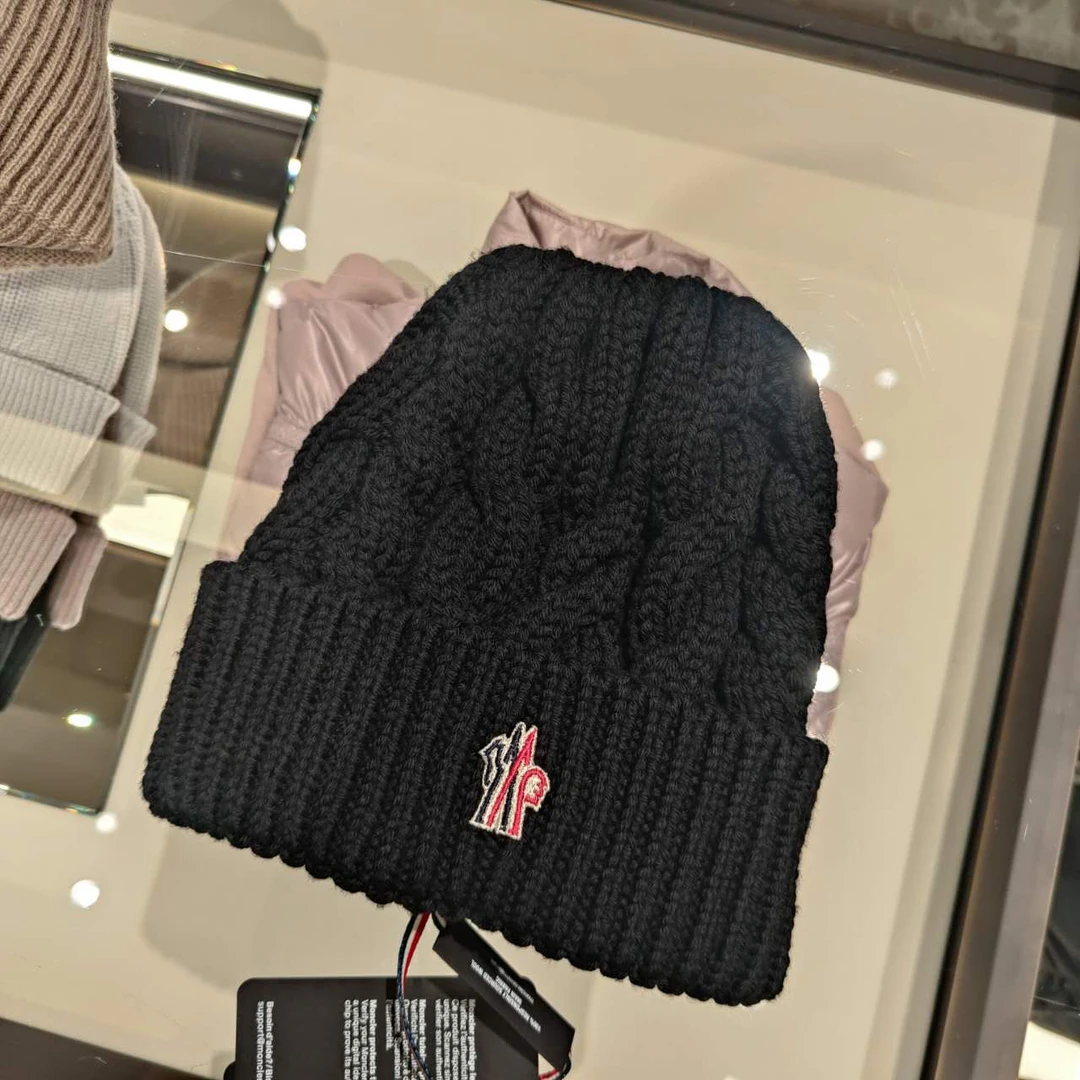 未使用 MONCLER 盟可睐蒙口/GG/BERRETTO 2024秋冬保暖针织帽