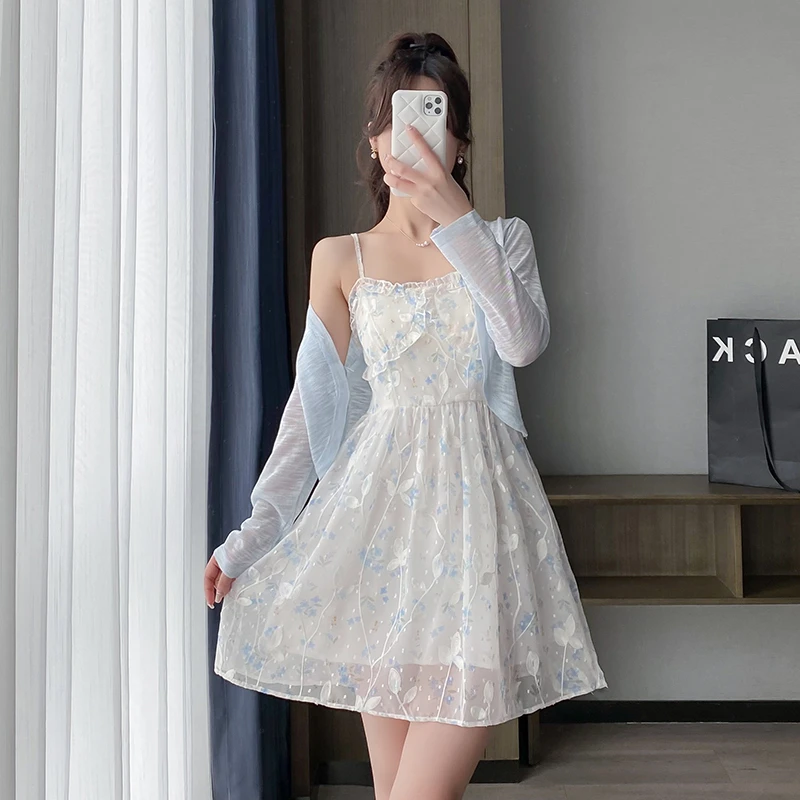 茶歇法式碎花披肩吊带连衣裙女装2025年新款小个子夏季裙子两件套