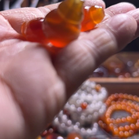 玛瑙/玉髓颈饰未镶嵌?****8012