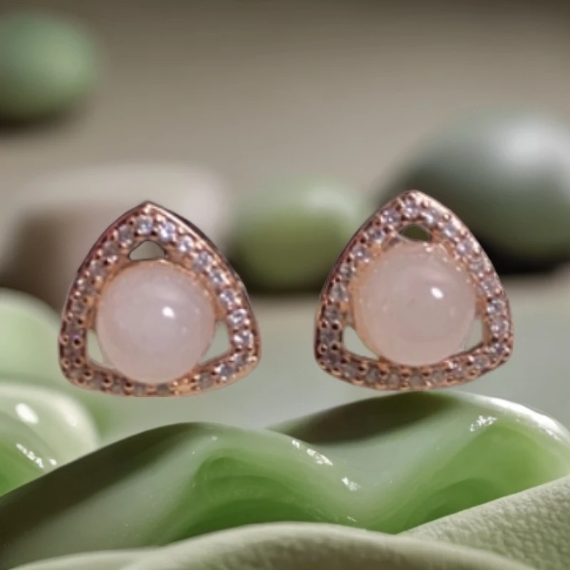 天然和田玉藕粉耳钉女士精美时尚藕粉耳钉