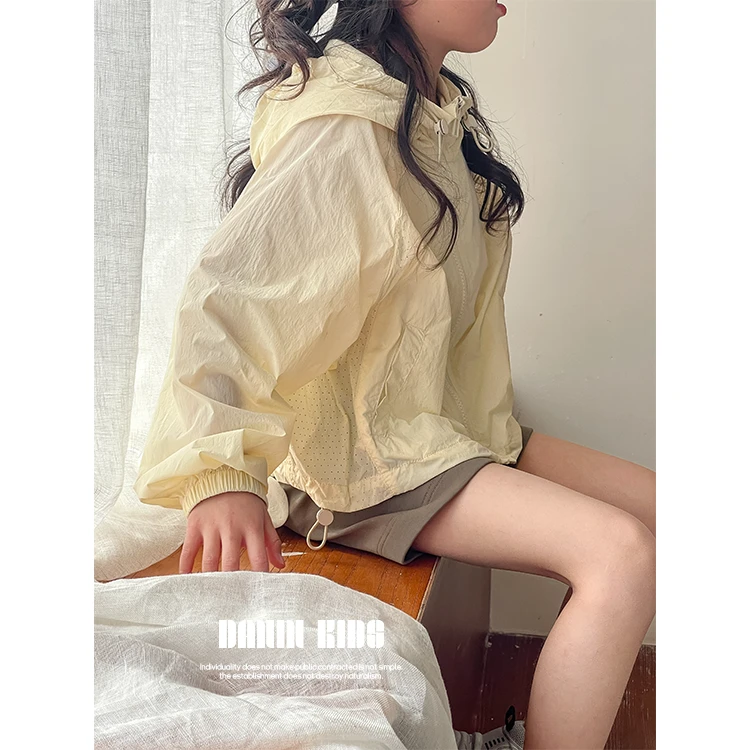 【嗒囜】男女童轻薄韩版连帽外套户外夏季儿童透气长袖外套240009