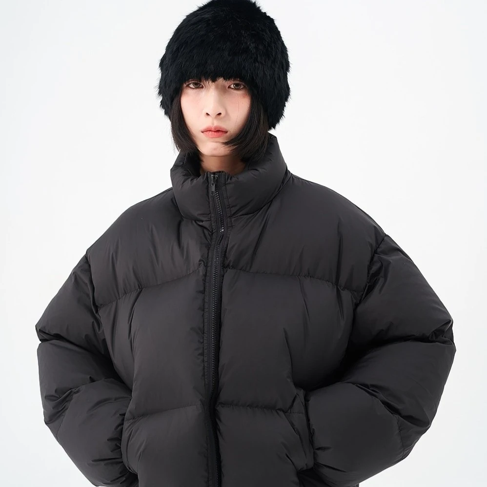 寒冬专用版：这样的黑色羽绒服，一件就够「巨巨巨，大充绒」TWOI