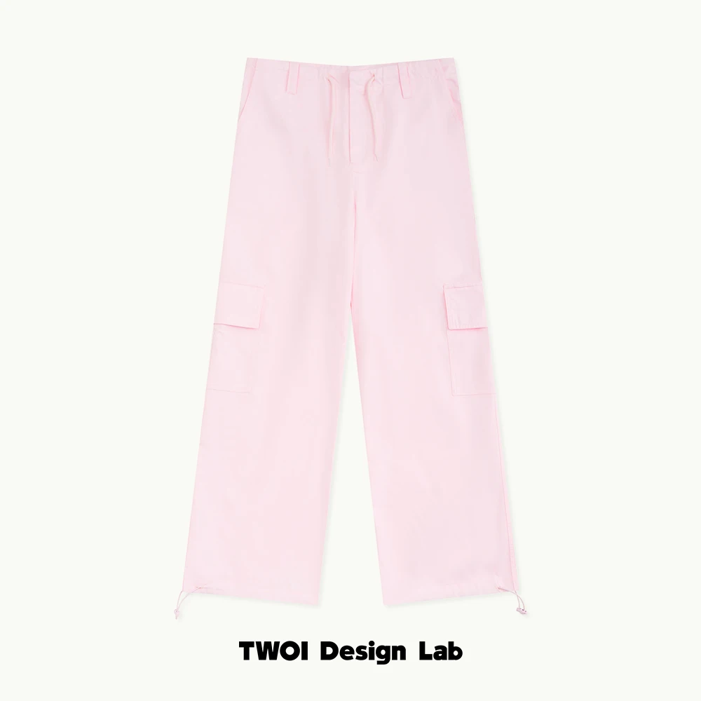 TWOI“可漂亮，奶油粉粉”好嫩！「奶油粉口袋工装抽绳长裤」