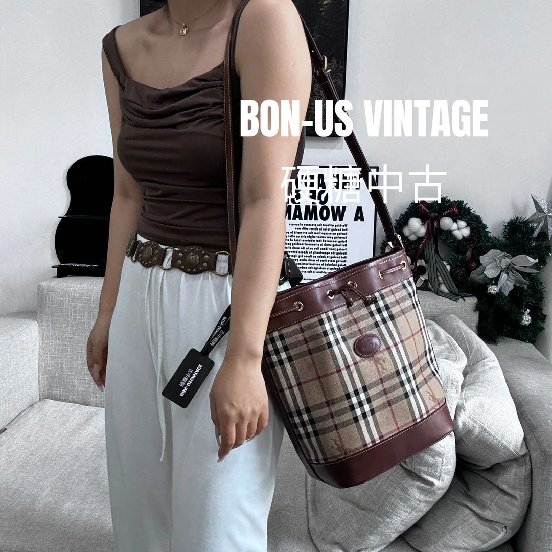 95新 BURBERRY/博柏利 616962/抽绳水桶