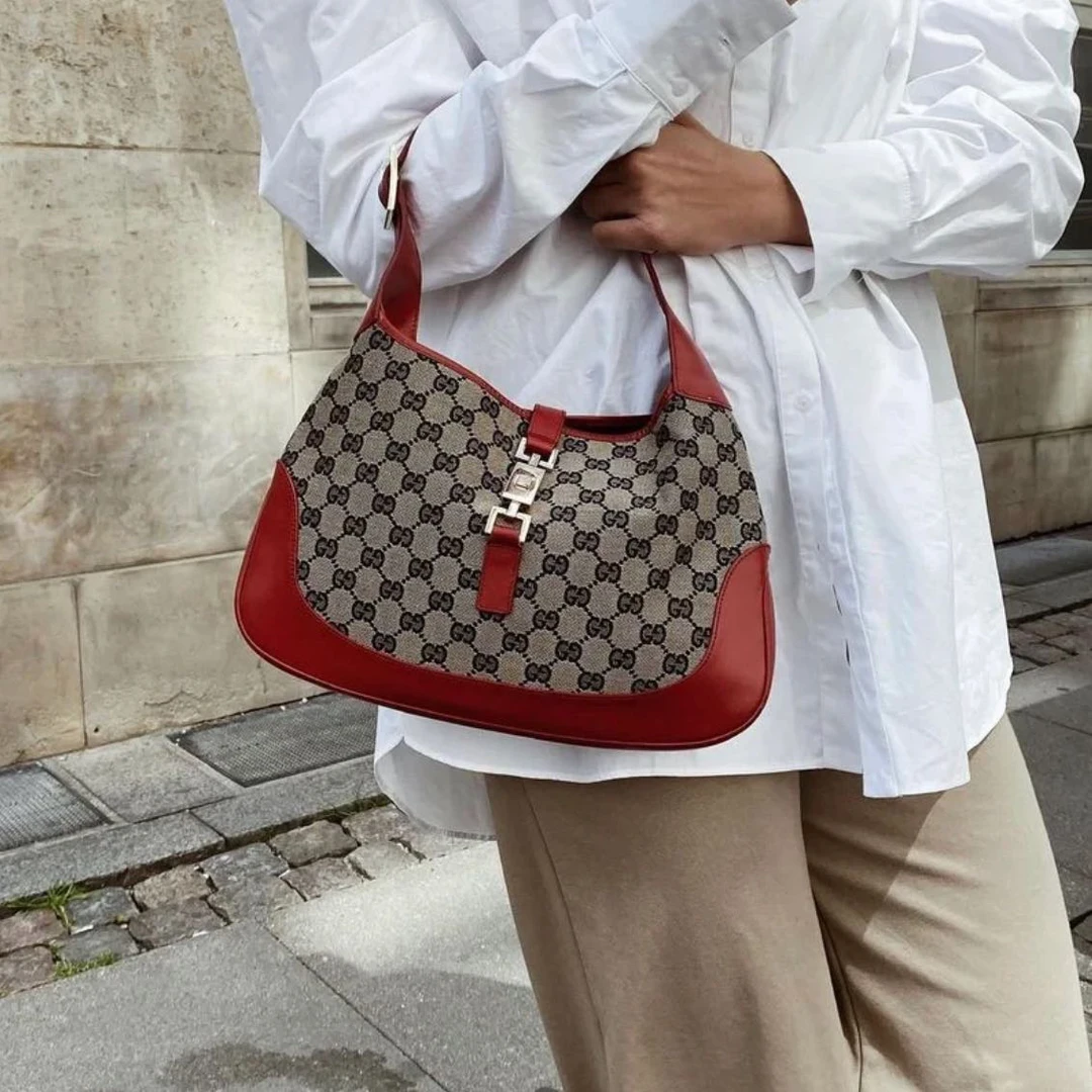 95新 GUCCI/古驰 8612498/牛角