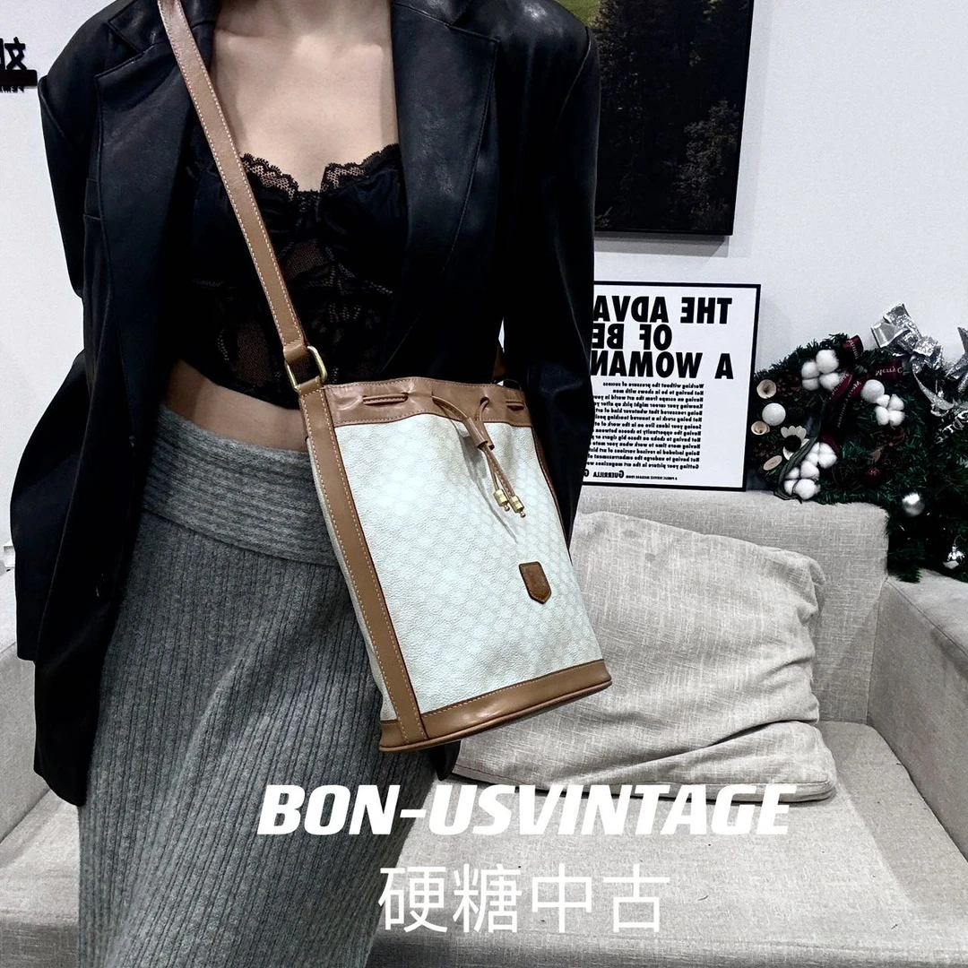 95新 Celine/思琳 614161/白花水桶