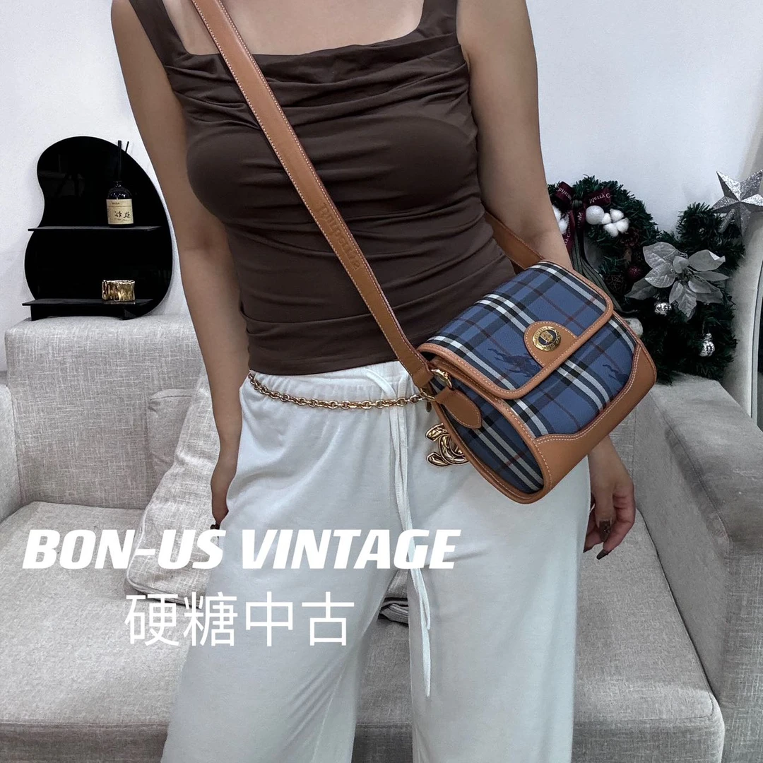 95新 BURBERRY/博柏利 /616636/马鞍斜挎