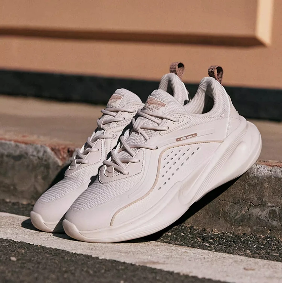 51124301098鸿星尔克跑鞋女户外休闲运动透气运动鞋52124302035