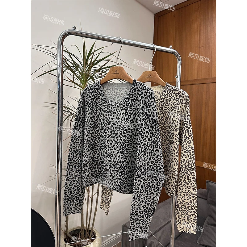 熙贝6 韩版金丝线豹纹羊毛针织衫小众洋气小个子短款小衫 D8311