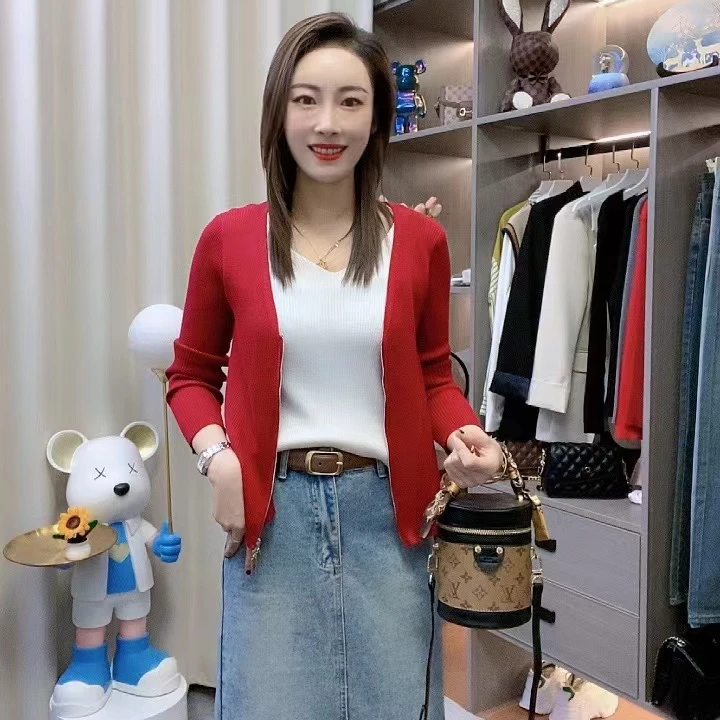 杨杨服饰新款韩版女装夏拼接时尚气质显瘦百搭假两件针织衫女LL