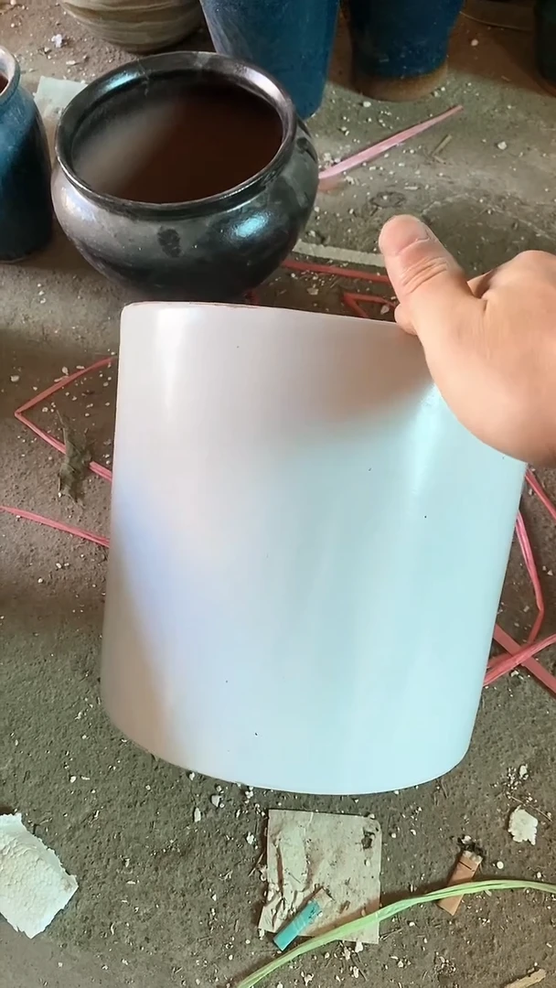 【闪购商品】红陶20CM（含）-50CM（不含）24*23直筒纯白花盆1个