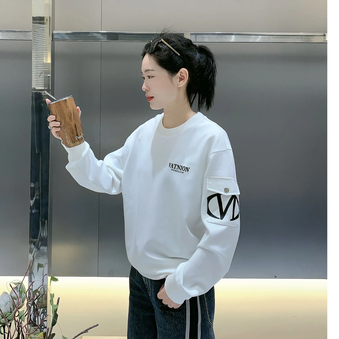 【周晓君】2024秋冬新款男士高端新潮百搭简约圆领套头休闲卫衣6512