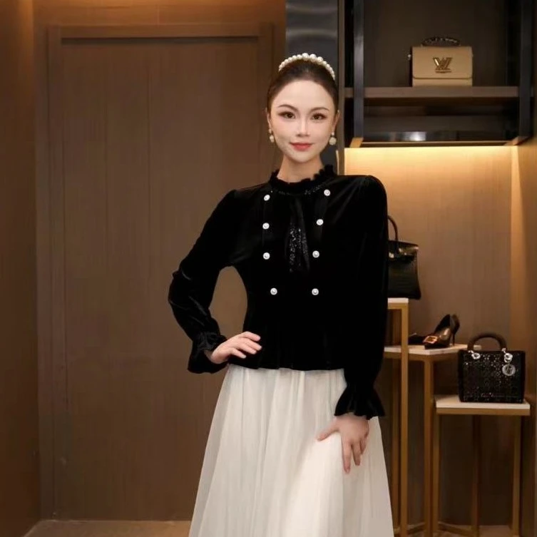 L3D1204  冬季法式复古丝绒收腰显瘦珍珠扣裙摆修身气质上衣