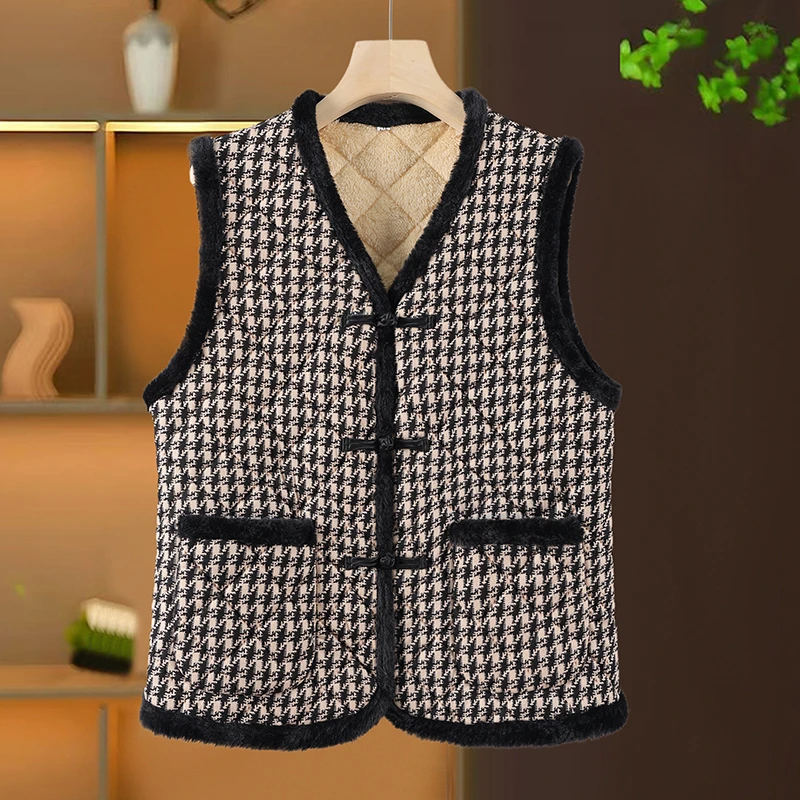 90斤-220斤特大码妈妈装加绒加厚百搭保暖背心马夹中老年女马甲冬