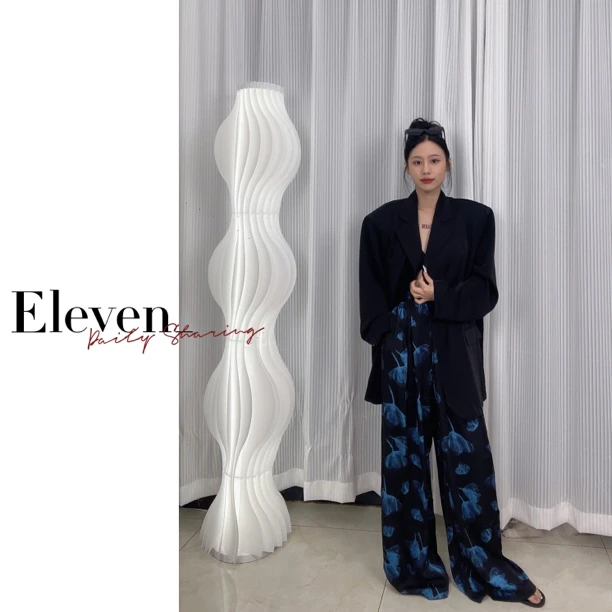 Eleven_  【特】醋酸光版阔版外套