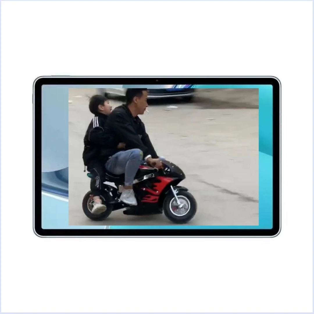 大人小孩都能玩迷你小摩托