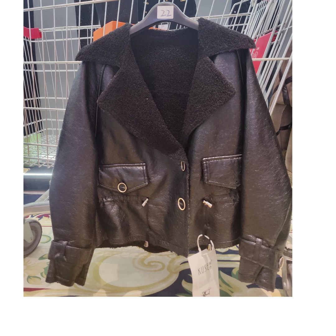 高端机车服加绒外套时尚皮衣皮毛一体修身款女TH0008