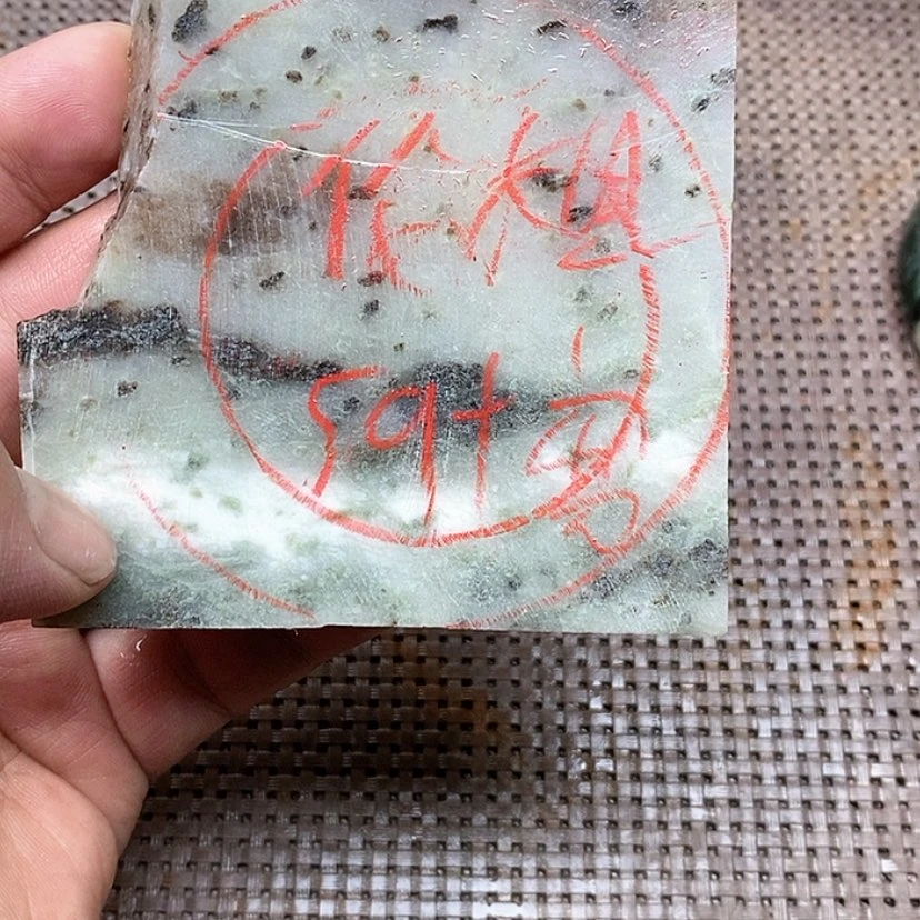 【闪购商品】独山玉手镯未镶嵌伦****)手镯定制