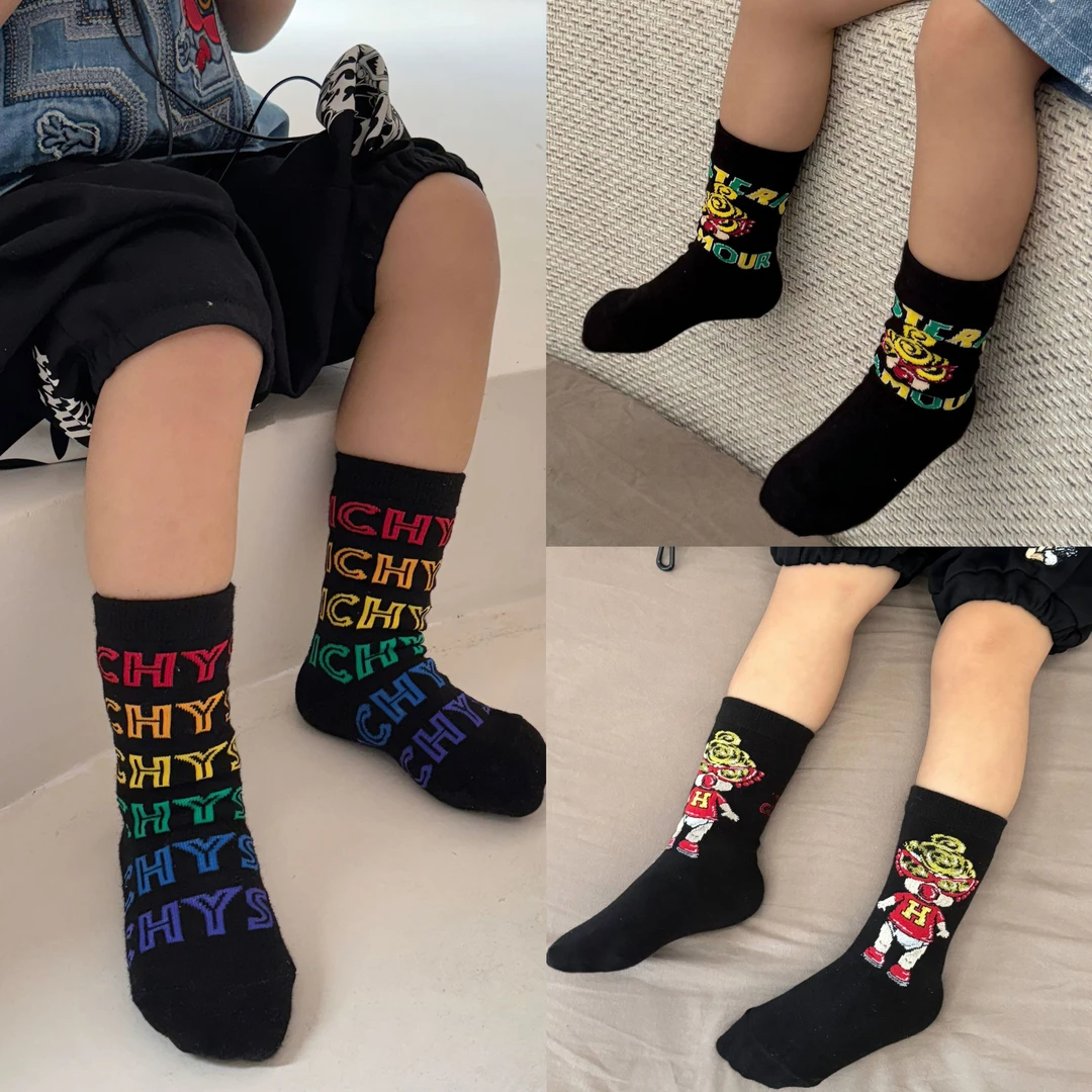 2024新款黑超潮牌奶嘴彩虹字母头像胖娃中筒袜奶嘴儿童袜现货